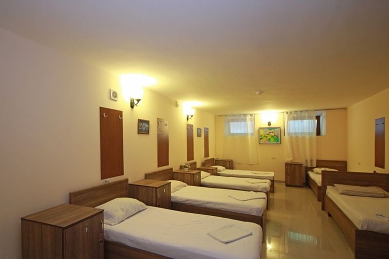Mini Hotel יירבאן מראה חיצוני תמונה