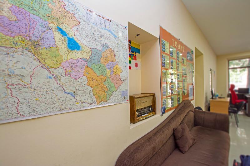 Mini Hotel יירבאן מראה חיצוני תמונה
